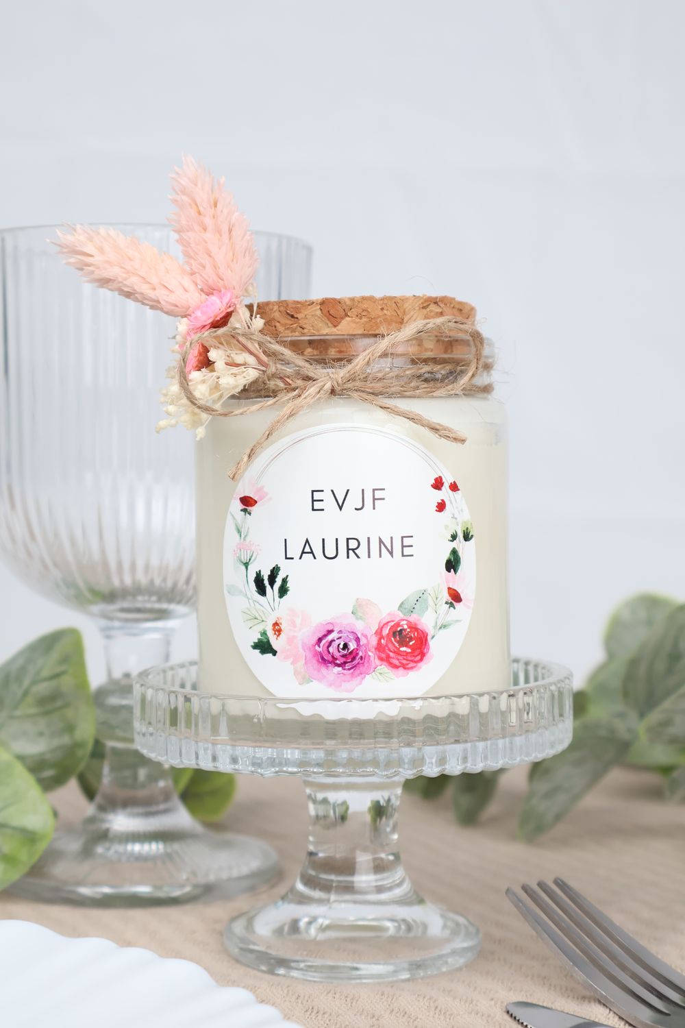 Bougie 200 ml bouchon liège avec fleurs séchées et étiquette