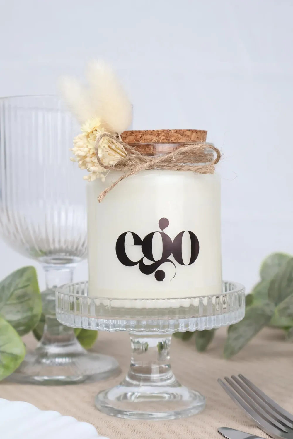 Bougie 200 ml bouchon avec fleurs séchées et étiquette transparente