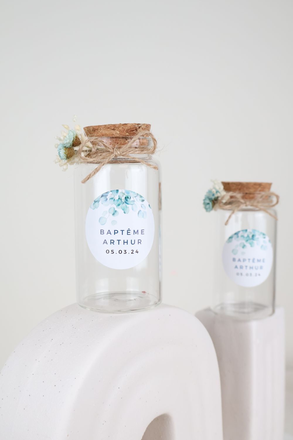 Pot en verre 120 ml personnalisé pour baptême avec sticker et ruban