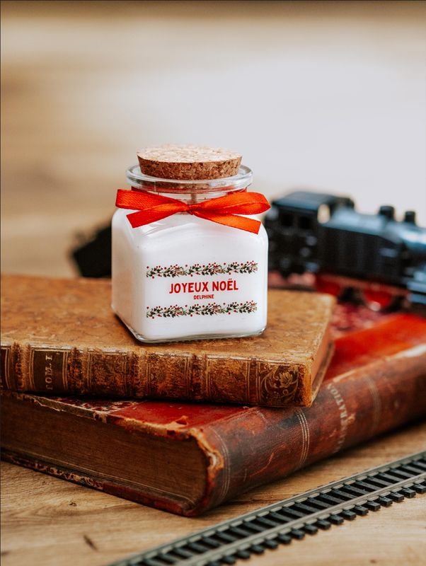 🌟 Bougie personnalisée de Noël Nounou – Format 120 ml