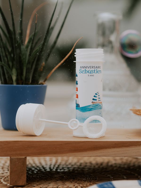 Personalized birthday bubble blowers – Fun &amp;amp; magical memories
