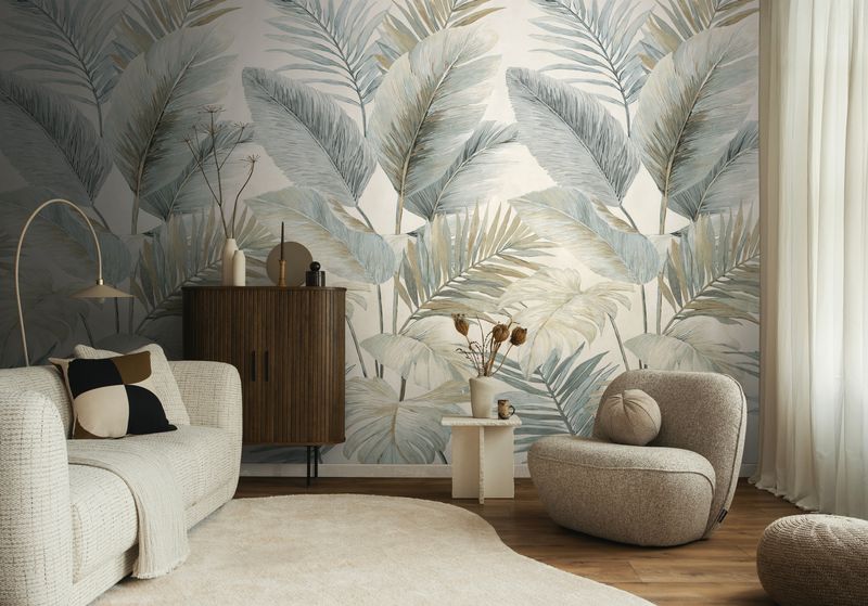 Motivtapete mit großen Palmblättern im eleganten Naturdesign matt glatt Creme