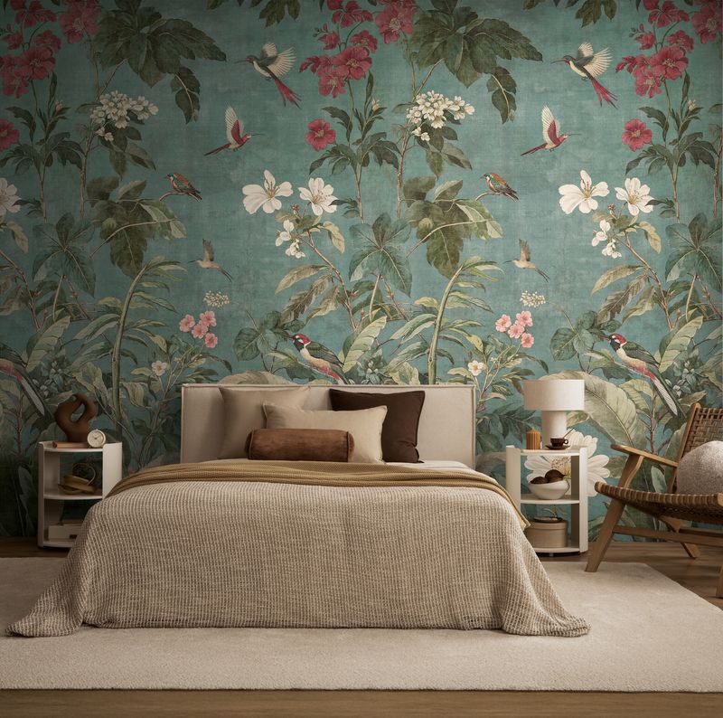 Motivtapete mit exotischen Vögeln und floralen Pflanzen im eleganten Dschungel-Design matt glatt Grün