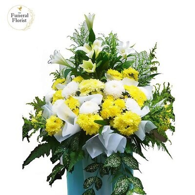 Honor Tribute Wreath