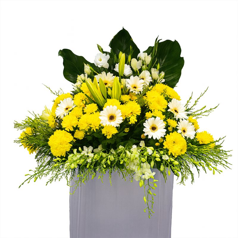 Sympathy Wreath WRC007