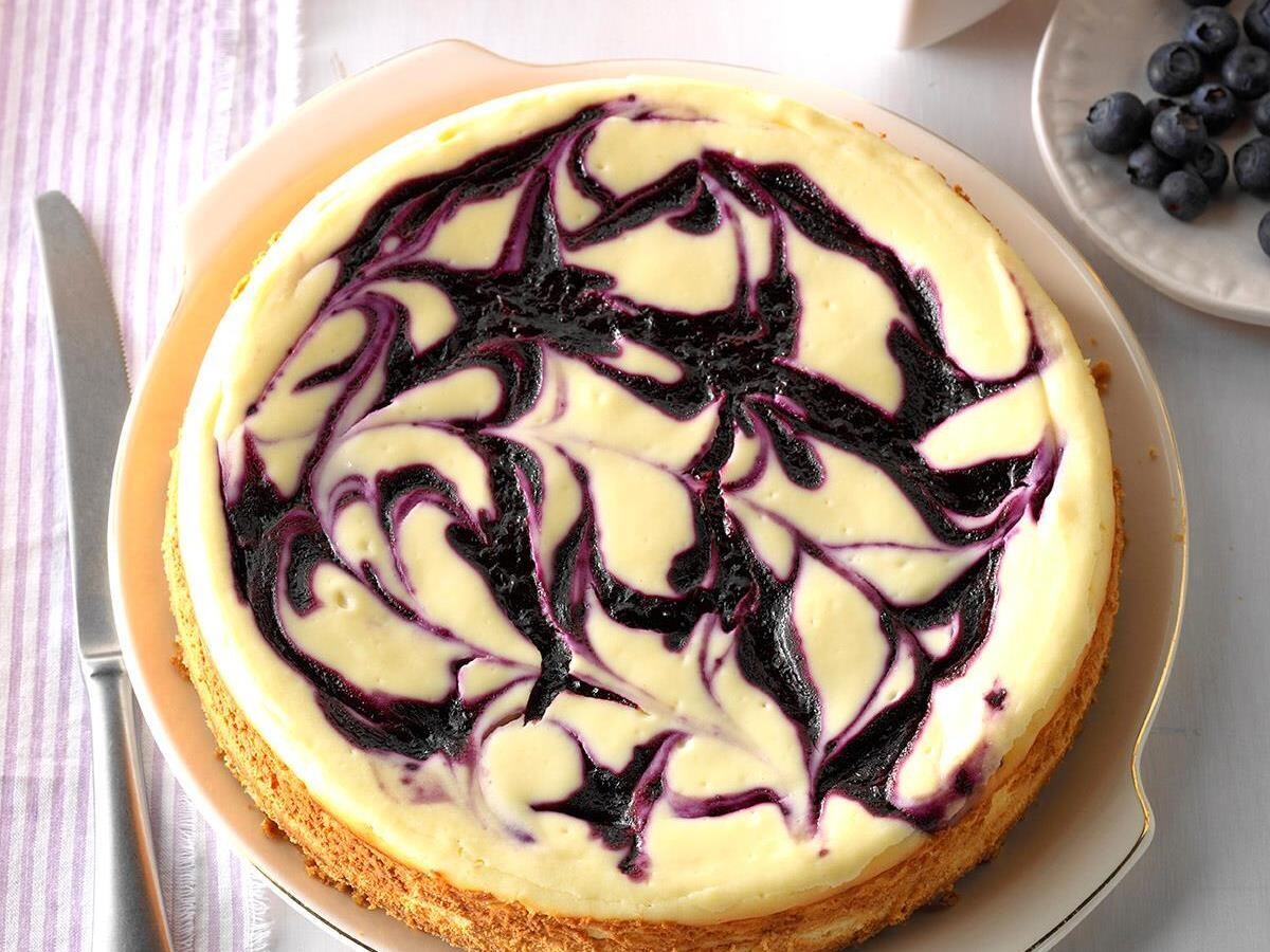 White Chocolate Blueberry Cheese Cake, portions: 10 pax