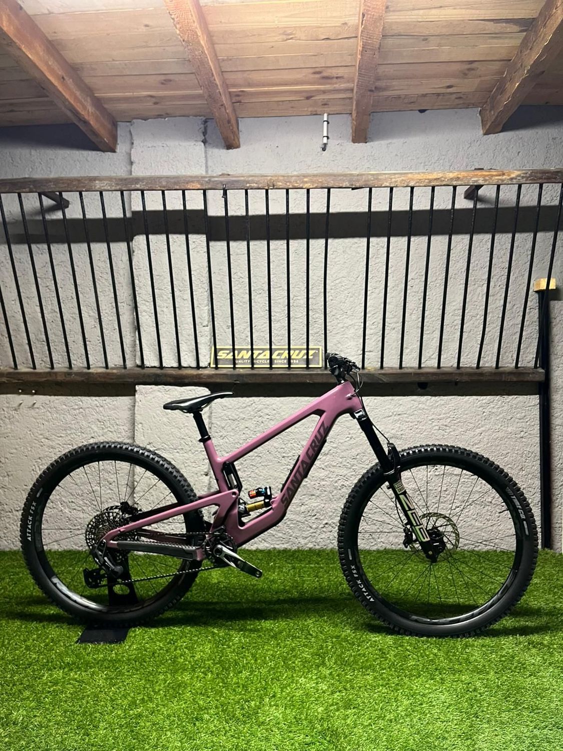 SANTA CRUZ - MEGATOWER - CC - X0 AXS - Gloss Purple - OCCASION