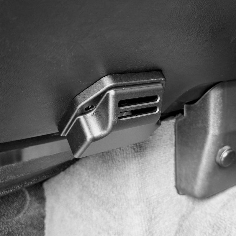 90/110 Lower Heater Vents