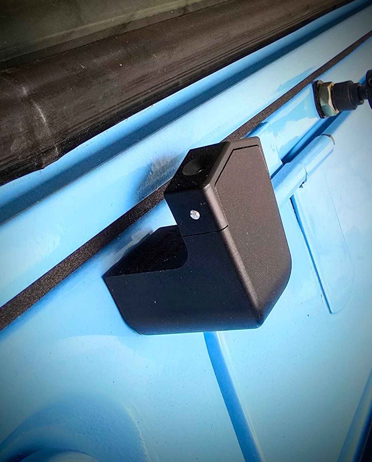 Land Rover Defender Twin Nozzle Washer Jet (CNC Machined)