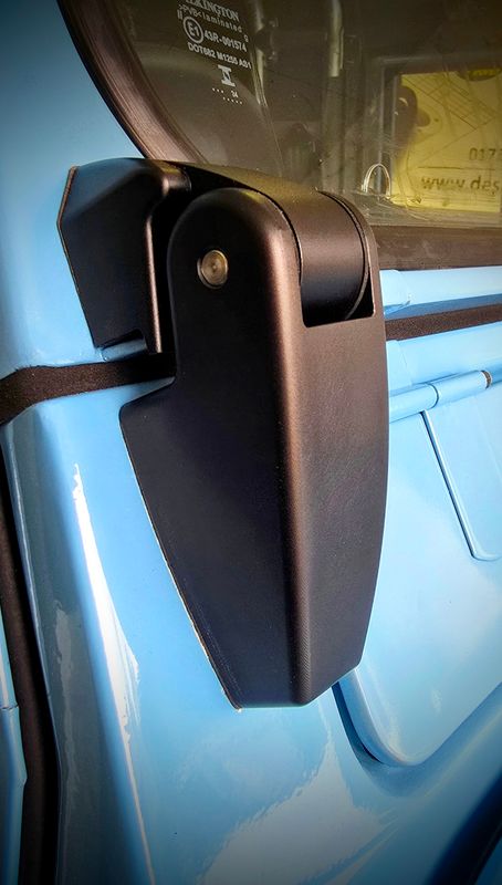 90 / 110 / Defender Windscreen Hinged Mounts
