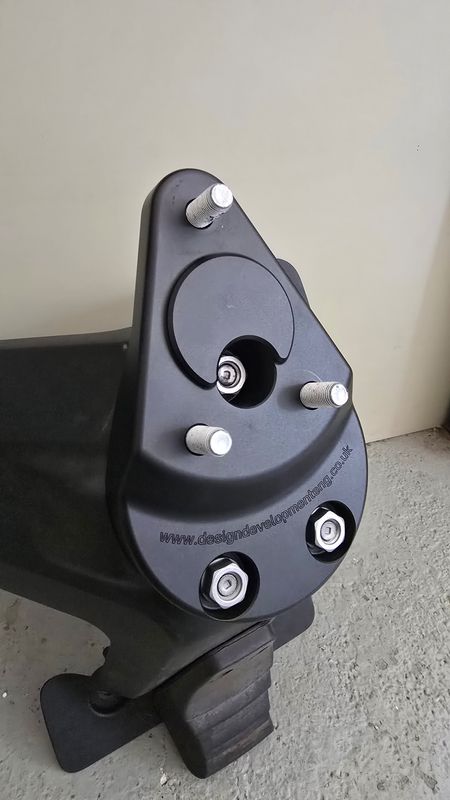 Spare Wheel Riser L633 Defender