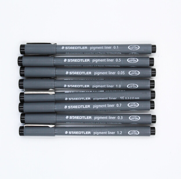 Estilografo descartable Pigment Liner x Unidad