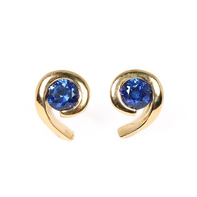 18ct Gold Blue Sapphire Pucci Stud Earrings