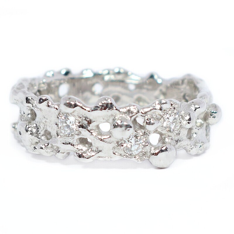 18ct White Gold Diamond Filigree Ring