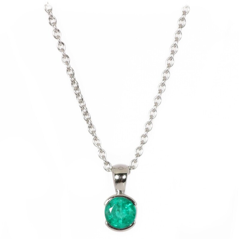 18ct White Gold Emerald Pucci Pendant