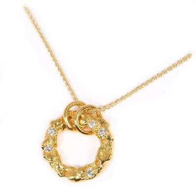 18ct Gold Diamond Filigree Pendant (18mm diameter)