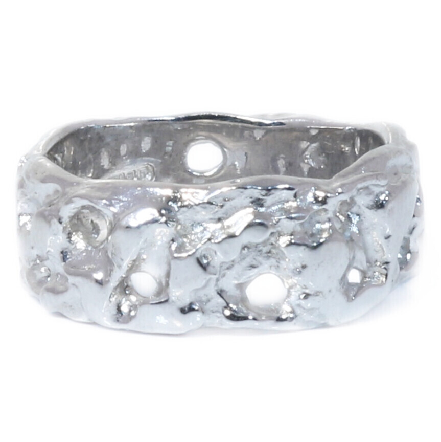 18ct White Gold Scrunchie Ring