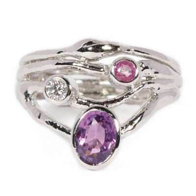 18ct White Gold Diamond &amp; Sapphire Fine Twister Ring