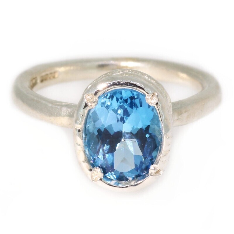 Silver 9x7mm Large Oval Swiss Blue Topaz Tutti Fruiti Ring
