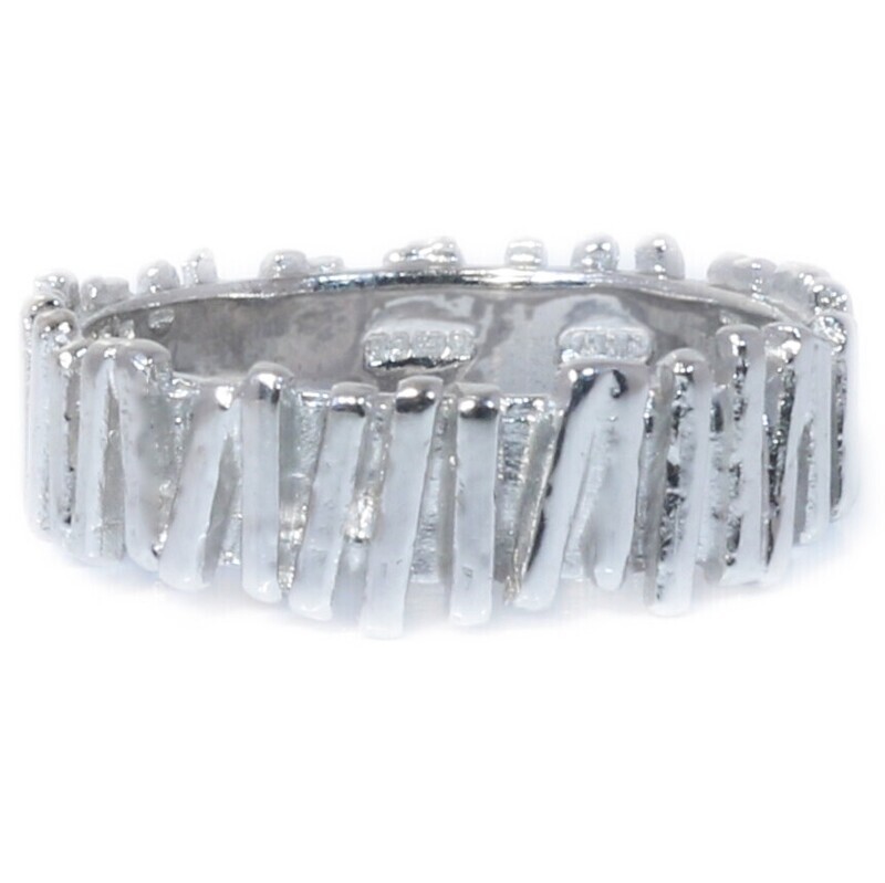 18ct White Gold Sticks Ring