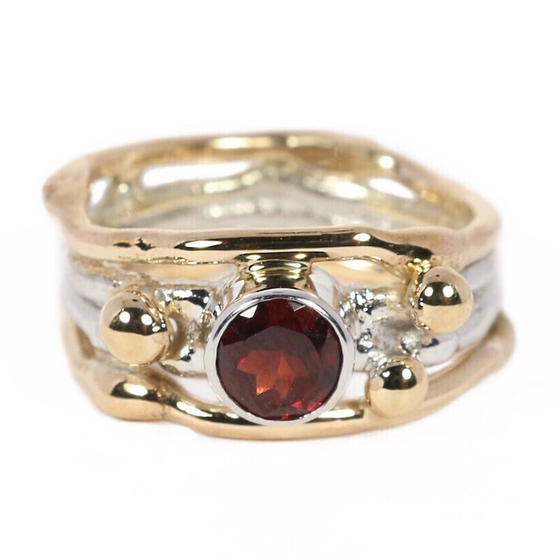 9ct Yellow &amp; White Gold Garnet Cyclone 4 Ring