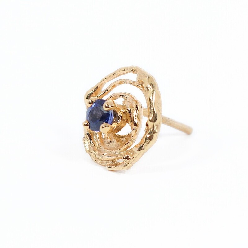 9ct Gold Claw Set Blue Sapphire Montana Swirl Stud Earrings