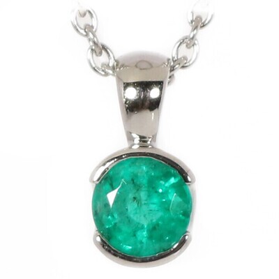 18ct White Gold Emerald Pucci Pendant