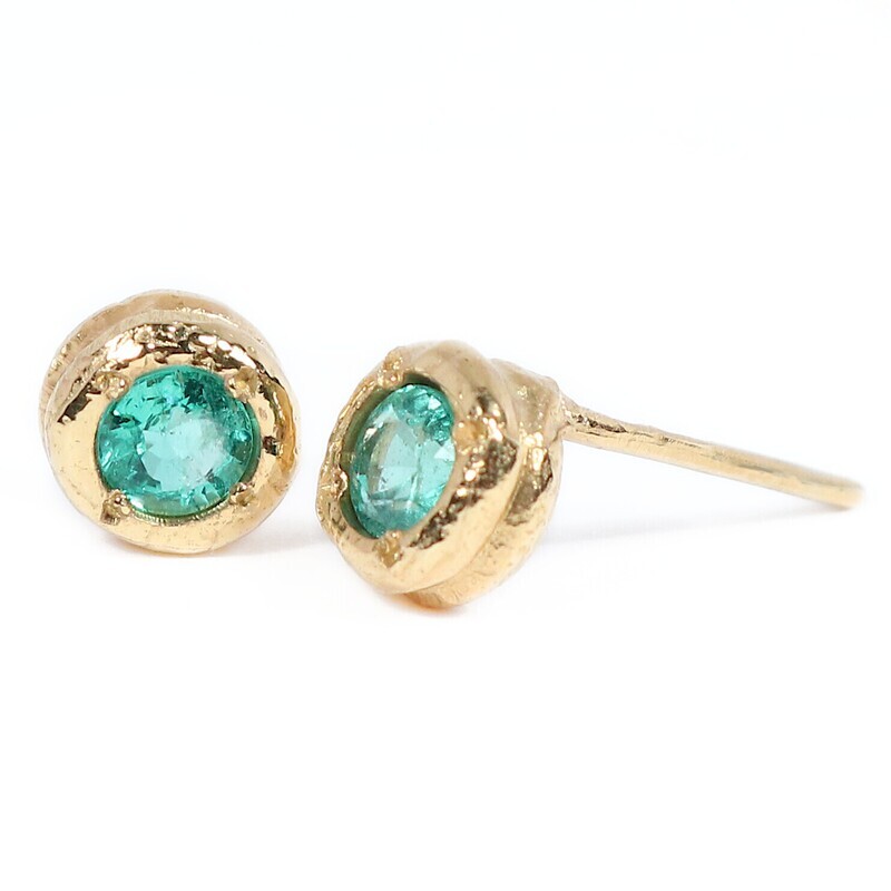 9ct Gold Emerald Cyclone Stud Earrings