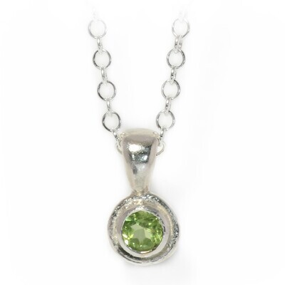 Silver Peridot Cyclone Pendant &amp; Chain
