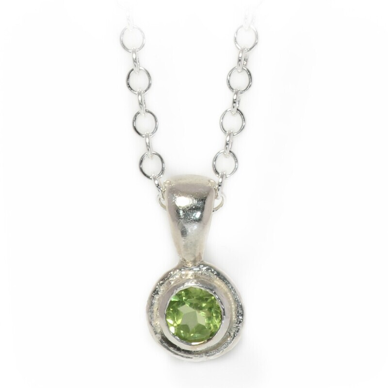 Silver Peridot Cyclone Pendant &amp; Chain