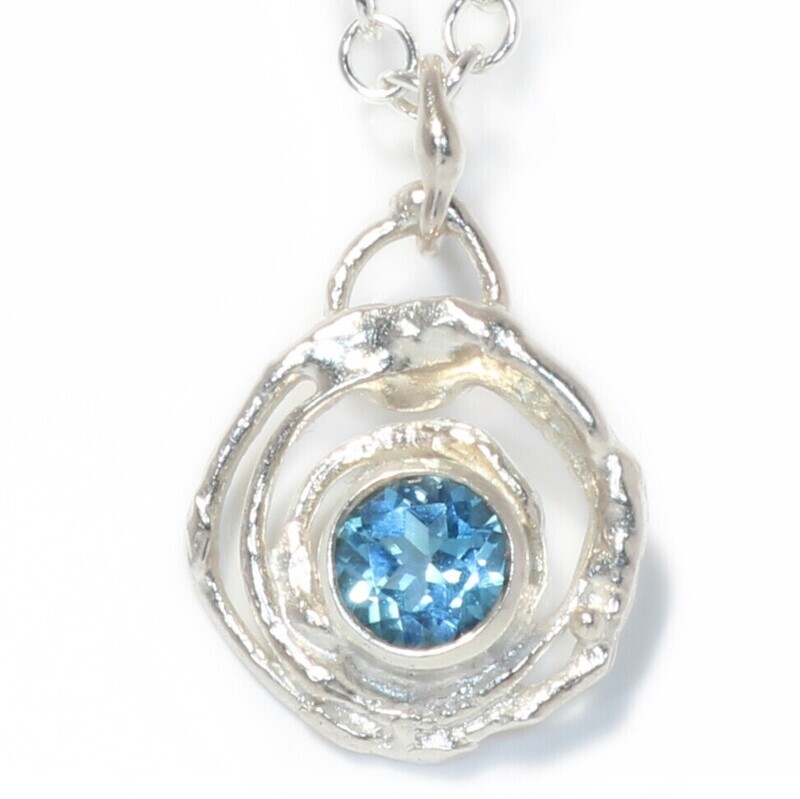 Silver Swiss Blue Topaz Montana Swirl Pendant &amp; Chain