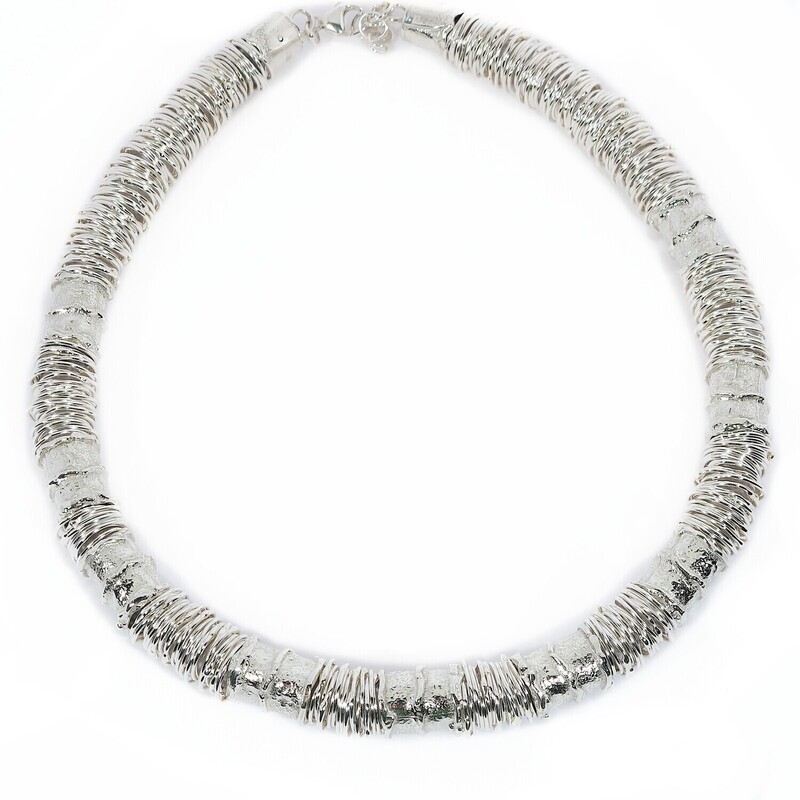 Silver Scrunchie &amp; Wires Collarette