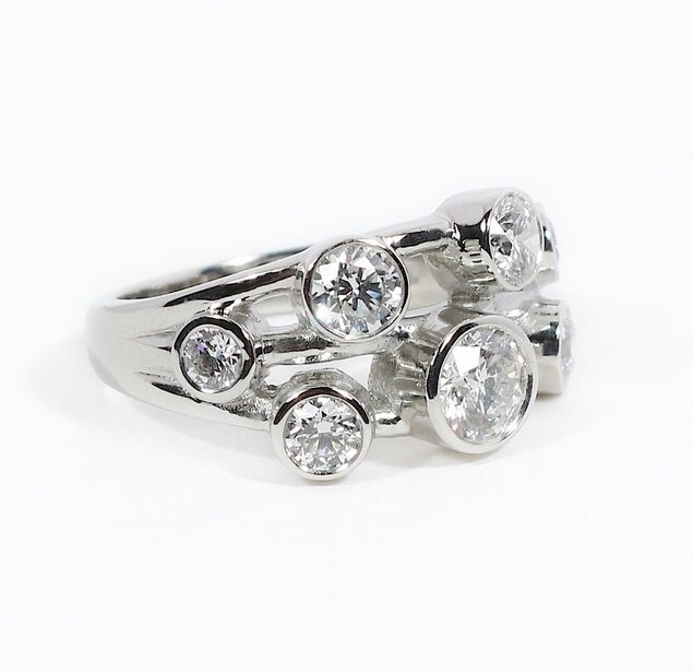Platinum 1.52ct Diamond Seven-Stone Polished Twister Ring