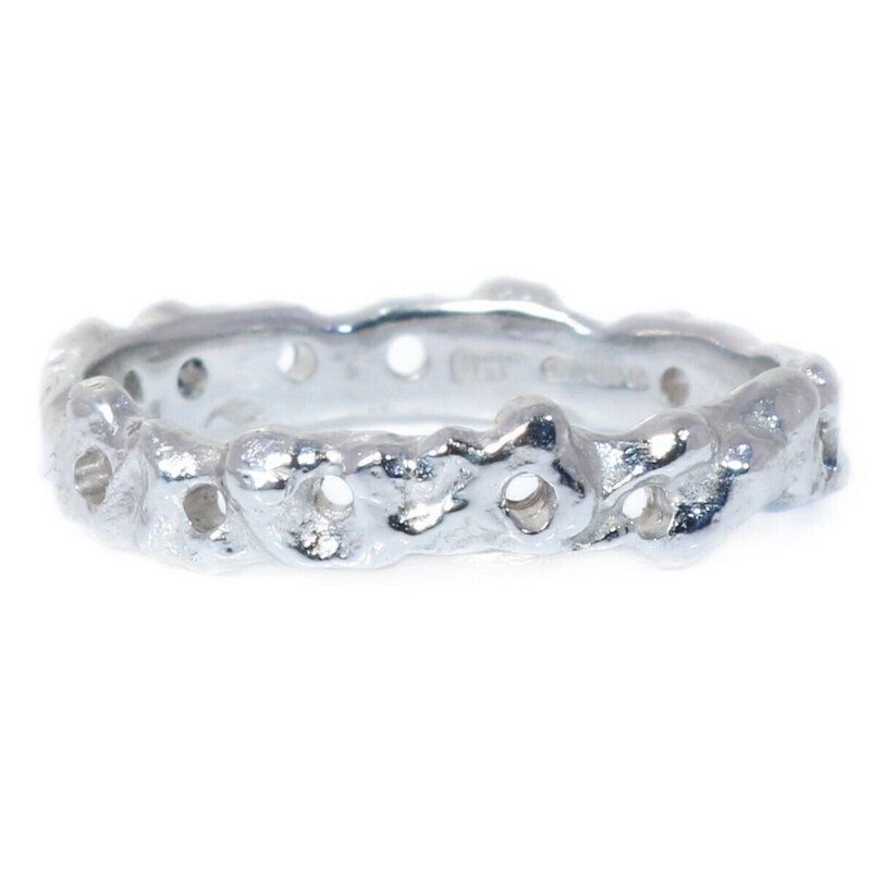 9ct White Gold Filigree Ring