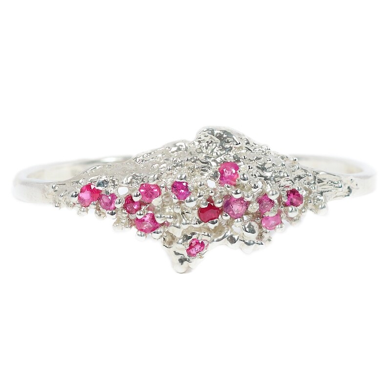 Silver Pink Sapphire Tide Side-Fitting Bangle