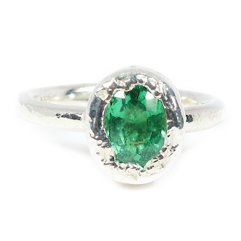 Silver Tsavorite Large Oval Tutti Fruiti Ring