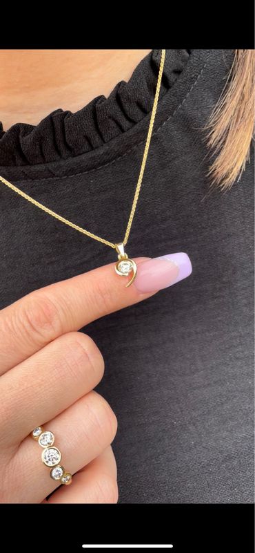18ct Gold Diamond Pucci Pendant