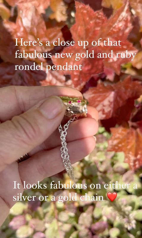 9ct Yellow Gold 9 Ruby Rondel Pendant