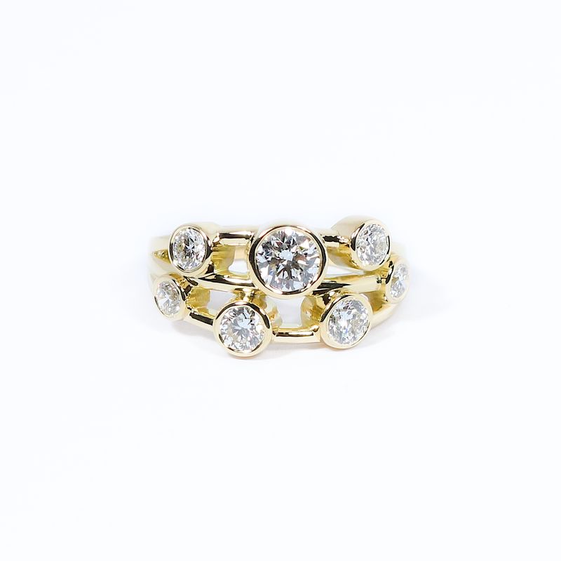 18ct Gold 1.52ct Diamond Seven-Stone Polished Twister Ring