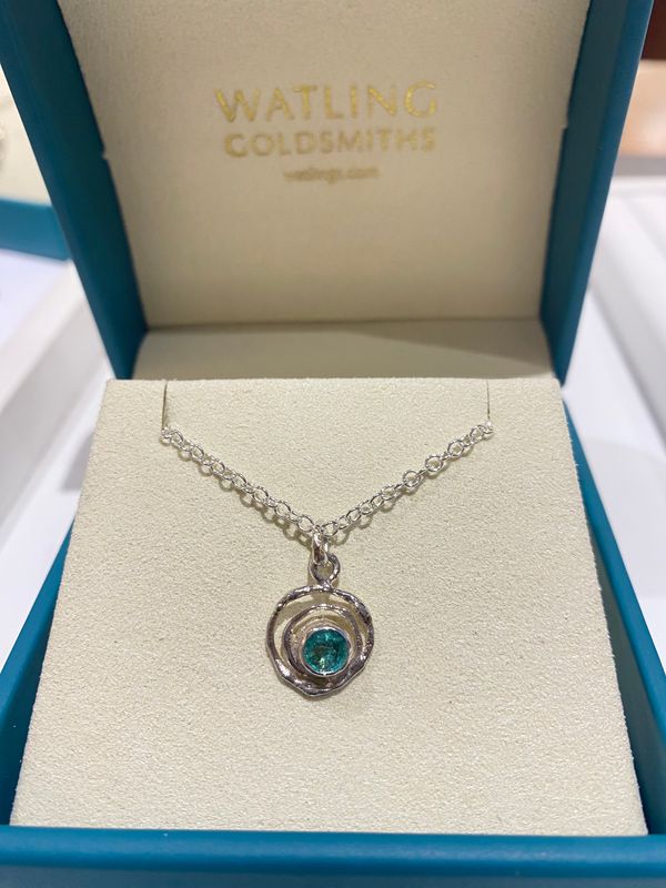 ​Silver Emerald Montana Swirl Pendant &amp; Chain (13mm Diameter)