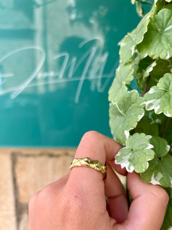 18ct Gold Rapids Ring