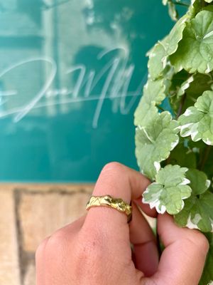 18ct Gold Rapids Ring