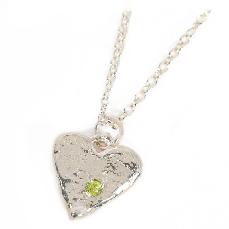 Silver Peridot Heart Pendant &amp; Chain (15mm wide)
