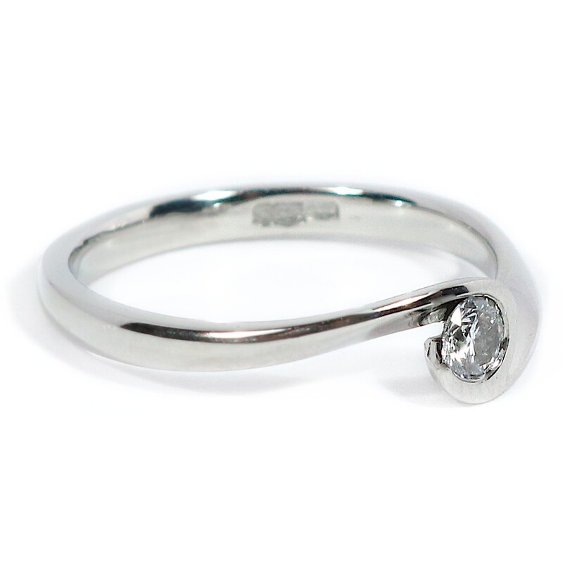Platinum Diamond 0.16ct Single Stone Pucci Ring