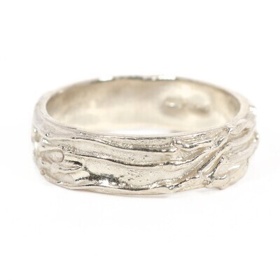 Silver 6mm Lined Filigree Ring