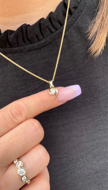 18ct Gold Diamond Pucci Pendant