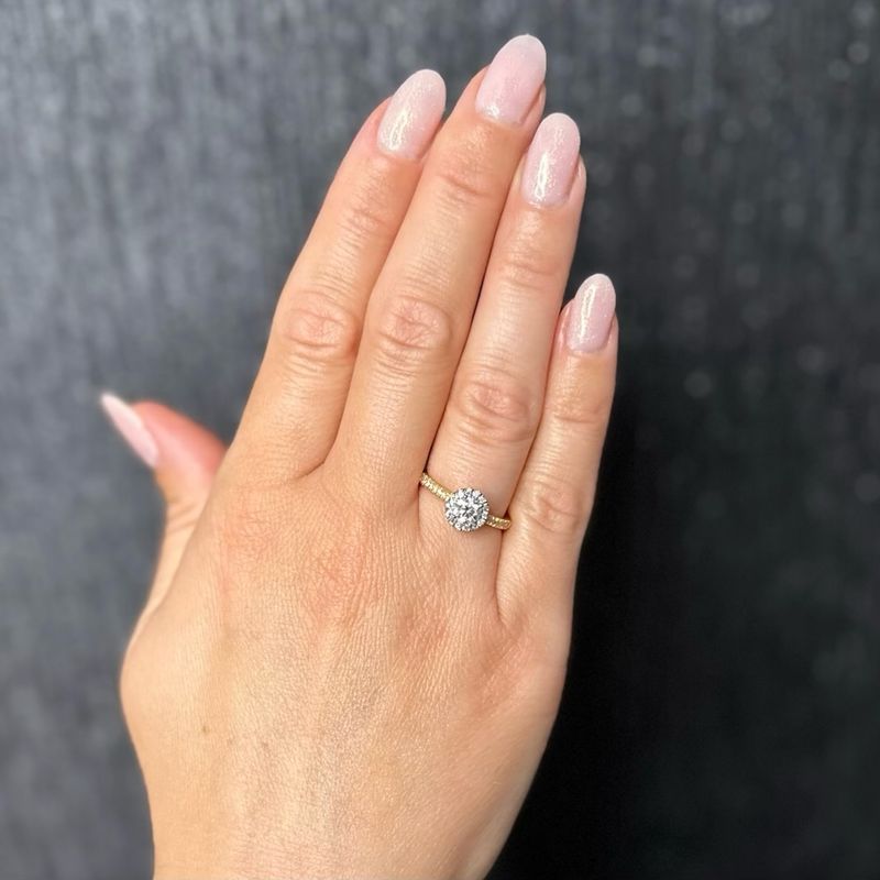 18ct Yellow Gold &amp; Platinum Round Halo Diamond Ring
