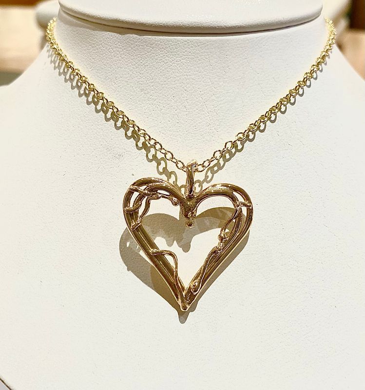 9ct Gold 30mm Open Birdsnest Heart Pendant