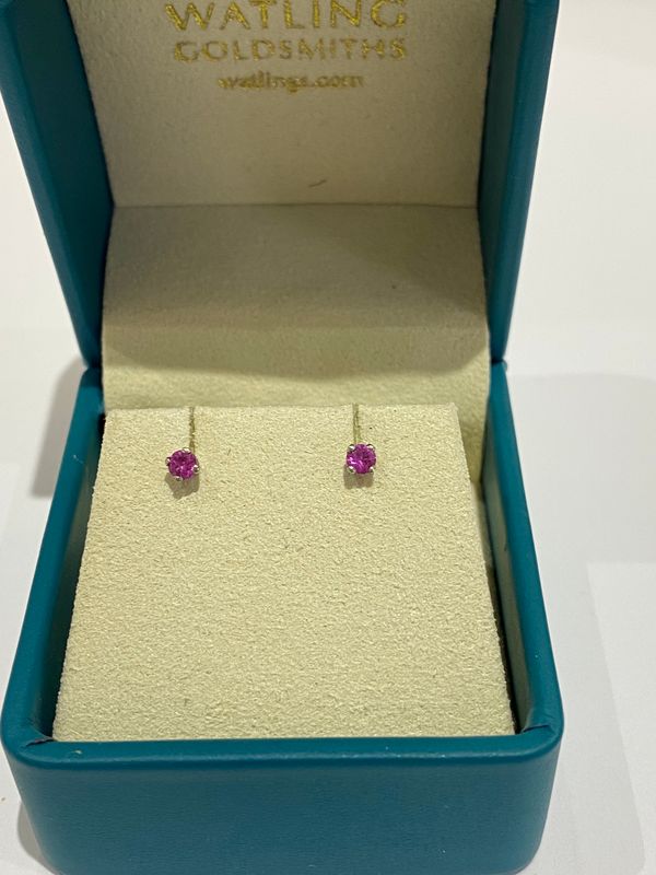 9ct White Gold Claw Set Pink Sapphire Stud Earrings