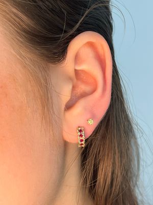 9ct Yellow Gold Claw Set Peridot Stud Earrings